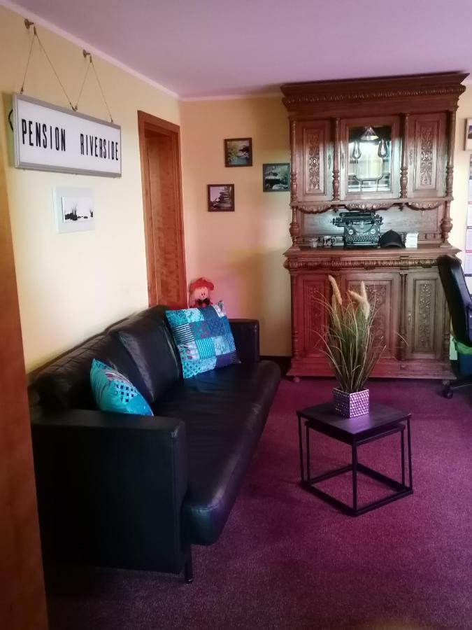 Pension Riverside In Leverkusen Hitdorf Am Rhein - Zentral An Der A1 Und 59 Exteriör bild
