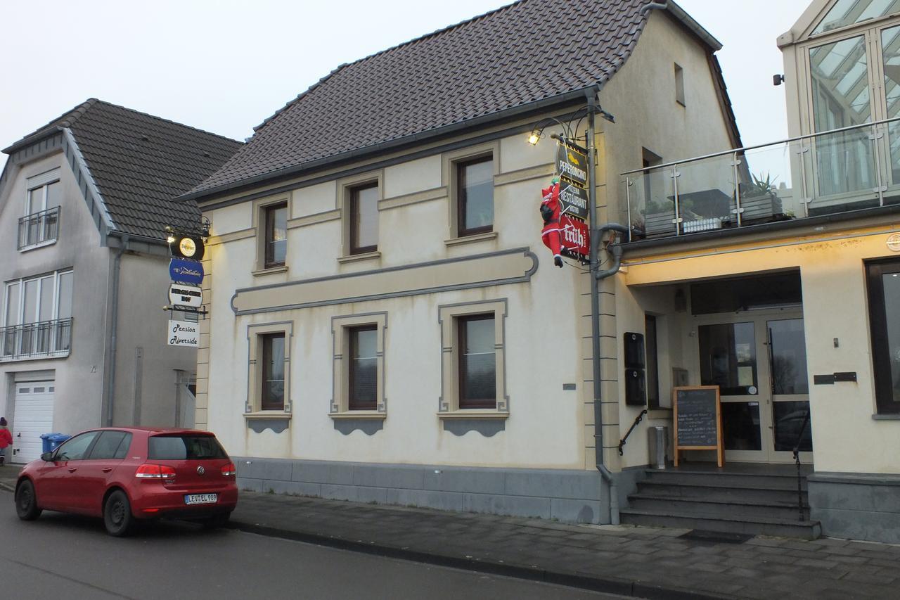 Pension Riverside In Leverkusen Hitdorf Am Rhein - Zentral An Der A1 Und 59 Exteriör bild